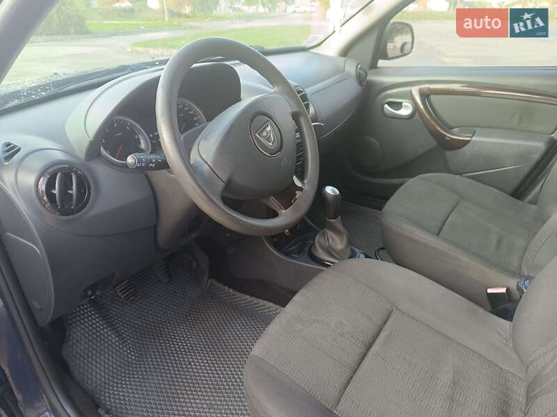 Позашляховик / Кросовер Dacia Duster 2010 в Нетішині