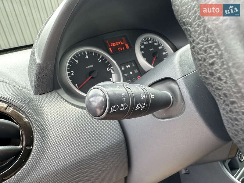 Внедорожник / Кроссовер Dacia Duster 2012 в Сарнах фото 13 Внедорожник / Кроссовер Dacia Duster 2012 в Сарнах