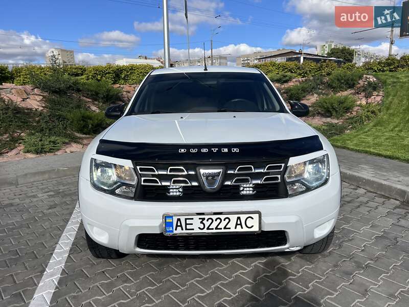 Позашляховик / Кросовер Dacia Duster 2015 в Дніпрі