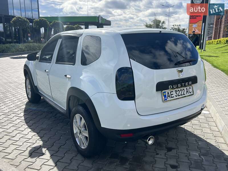 Позашляховик / Кросовер Dacia Duster 2015 в Дніпрі