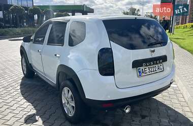 Внедорожник / Кроссовер Dacia Duster 2015 в 