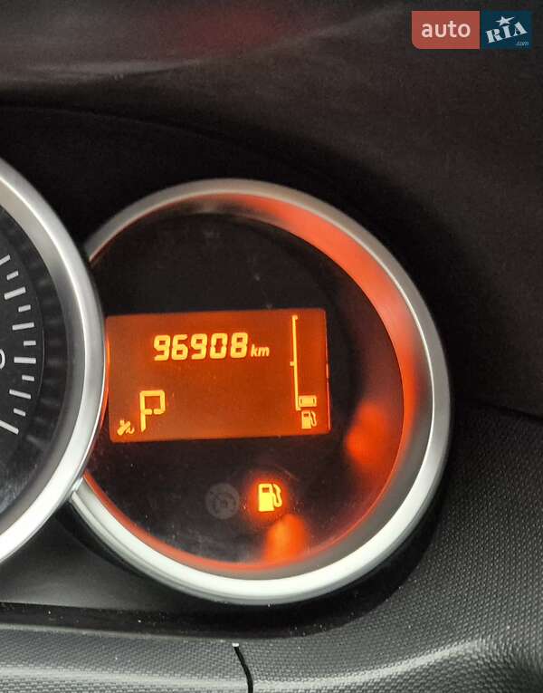 Внедорожник / Кроссовер Dacia Duster 2017 в Киеве