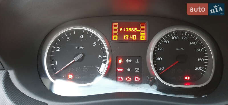 Позашляховик / Кросовер Dacia Duster 2013 в Чернігові