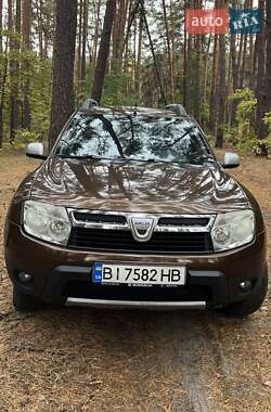 Внедорожник / Кроссовер Dacia Duster 2010 в Полтаве Внедорожник / Кроссовер Dacia Duster 2010 в Полтаве
