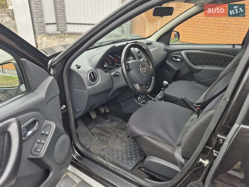 Внедорожник / Кроссовер Dacia Duster 2015 в Хороле фото 14 Внедорожник / Кроссовер Dacia Duster 2015 в Хороле