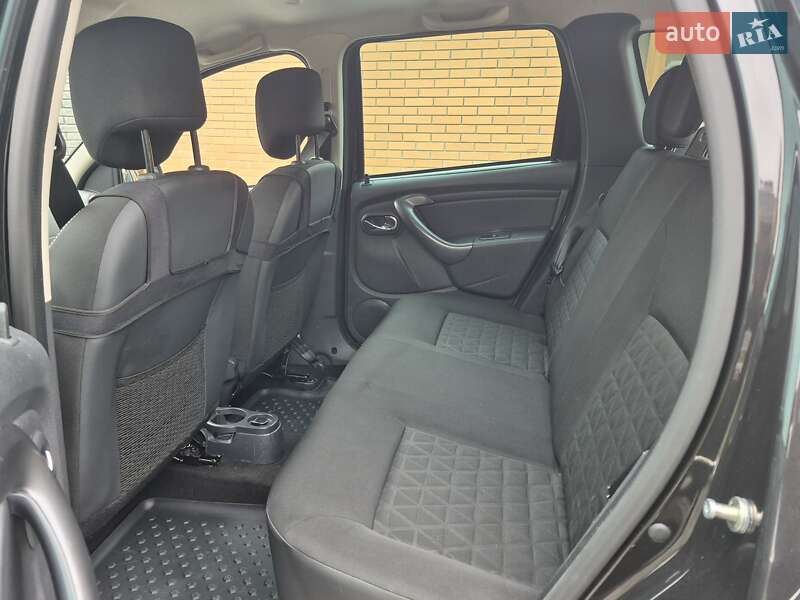 Внедорожник / Кроссовер Dacia Duster 2015 в Хороле фото 29 Внедорожник / Кроссовер Dacia Duster 2015 в Хороле