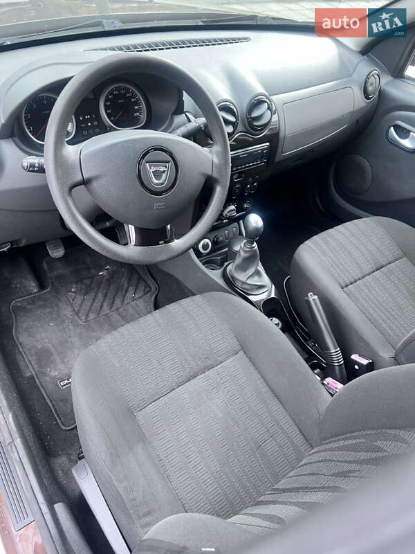 Внедорожник / Кроссовер Dacia Duster 2011 в Луцке фото 10 Внедорожник / Кроссовер Dacia Duster 2011 в Луцке