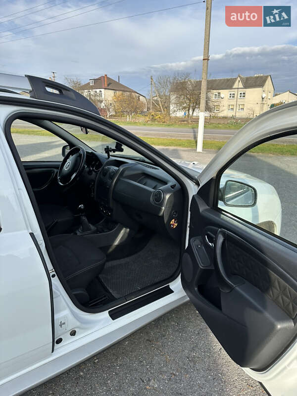 Внедорожник / Кроссовер Dacia Duster 2013 в Дубно