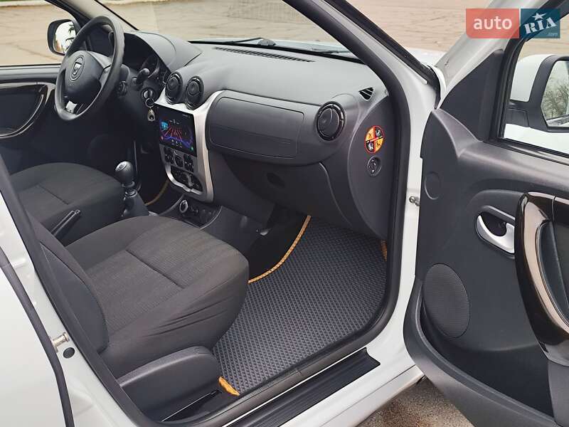 Позашляховик / Кросовер Dacia Duster 2012 в Новоархангельську