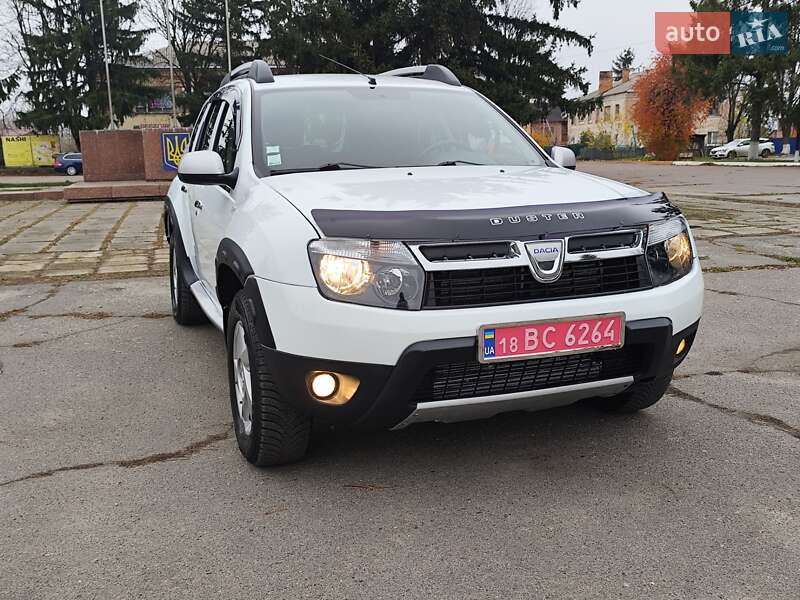 Позашляховик / Кросовер Dacia Duster 2012 в Новоархангельську