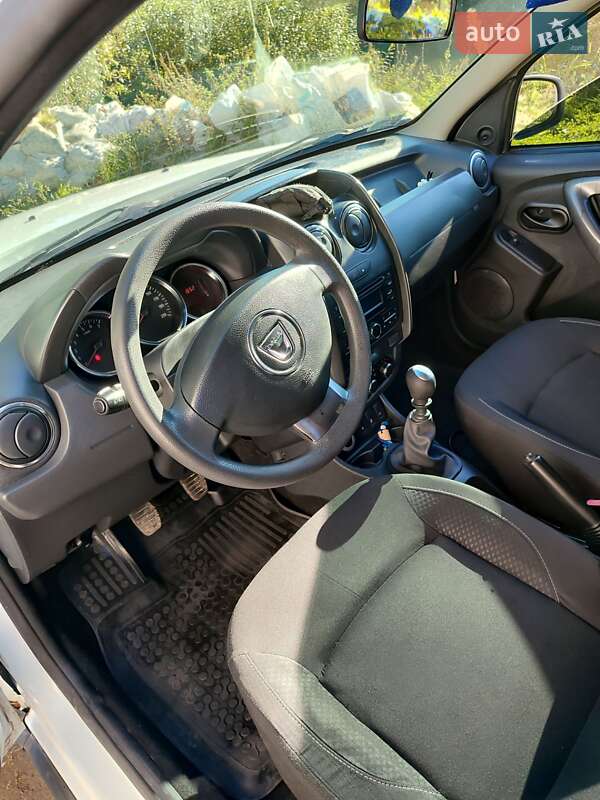 Внедорожник / Кроссовер Dacia Duster 2016 в Львове