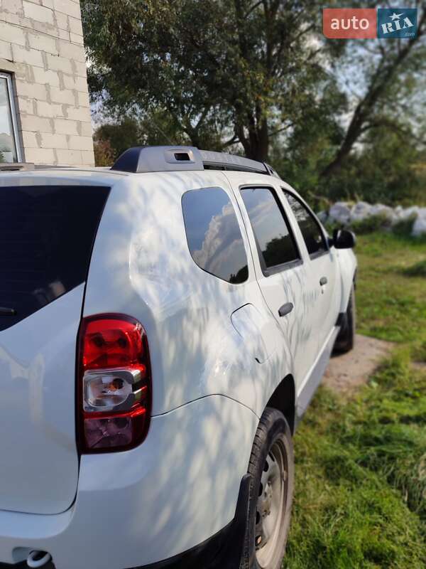 Внедорожник / Кроссовер Dacia Duster 2016 в Львове