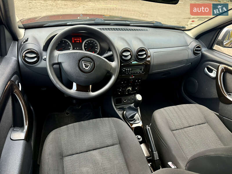 Позашляховик / Кросовер Dacia Duster 2011 в Рівному