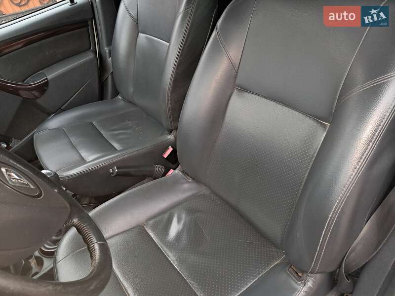 Внедорожник / Кроссовер Dacia Duster 2012 в Переяславе фото 4 Внедорожник / Кроссовер Dacia Duster 2012 в Переяславе