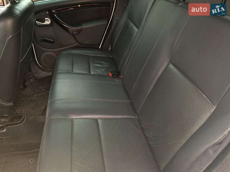 Внедорожник / Кроссовер Dacia Duster 2012 в Переяславе фото 7 Внедорожник / Кроссовер Dacia Duster 2012 в Переяславе