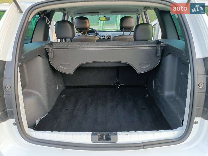 Позашляховик / Кросовер Dacia Duster 2011 в Верховині