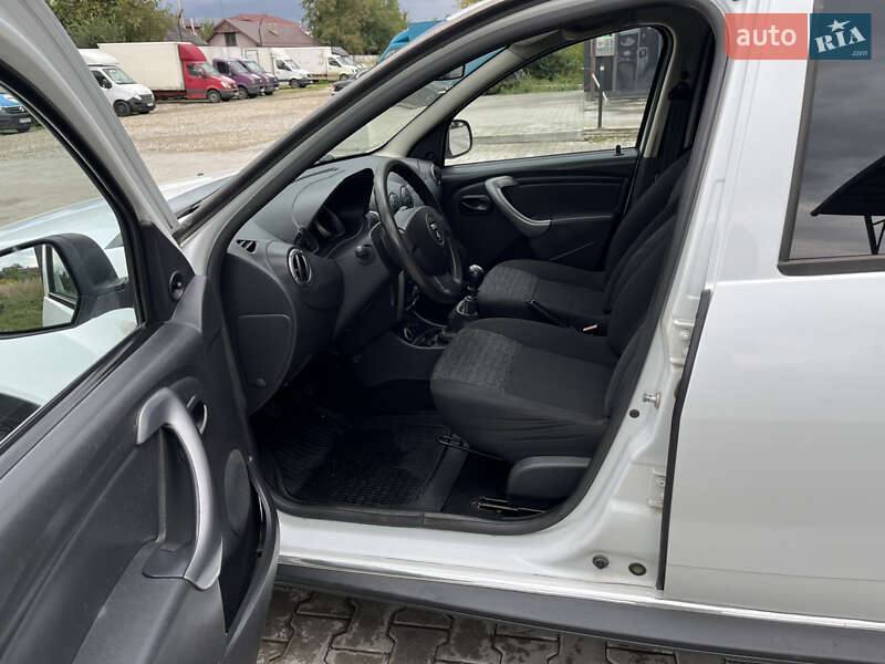 Внедорожник / Кроссовер Dacia Duster 2010 в Калуше фото 46 Внедорожник / Кроссовер Dacia Duster 2010 в Калуше