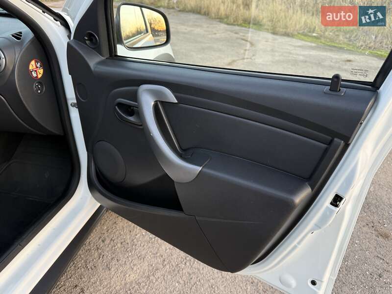 Внедорожник / Кроссовер Dacia Duster 2012 в Трускавце