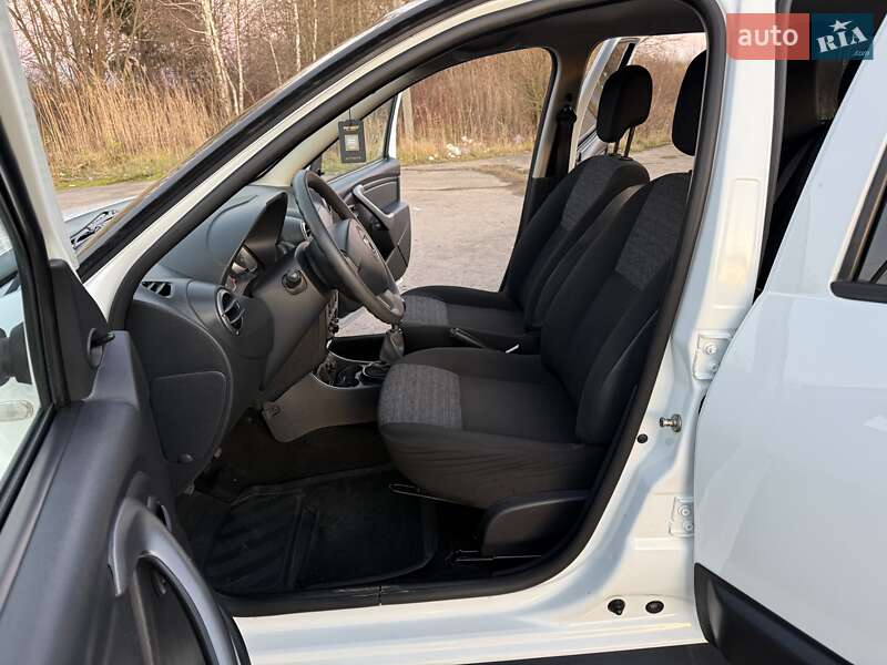 Внедорожник / Кроссовер Dacia Duster 2012 в Трускавце