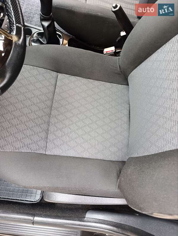 Внедорожник / Кроссовер Dacia Duster 2010 в Киверцах