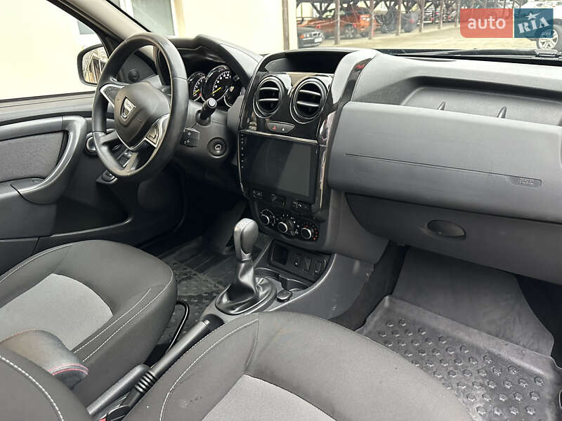 Внедорожник / Кроссовер Dacia Duster 2017 в Черновцах