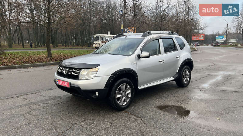 Позашляховик / Кросовер Dacia Duster 2015 в Умані