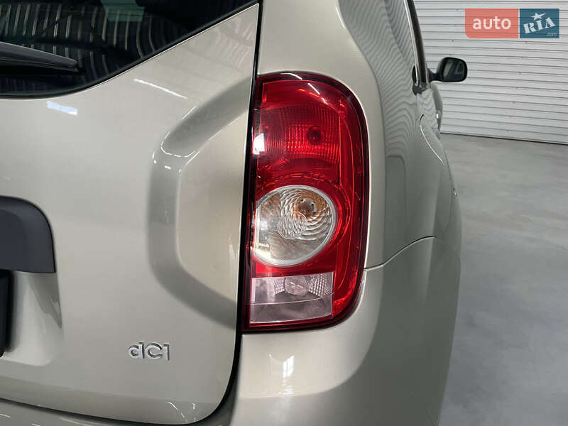 Внедорожник / Кроссовер Dacia Duster 2011 в Стрые