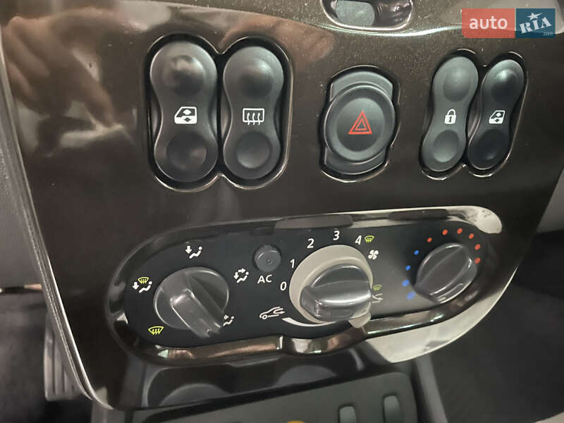 Внедорожник / Кроссовер Dacia Duster 2011 в Стрые