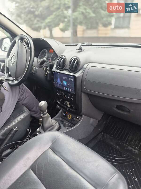Позашляховик / Кросовер Dacia Duster 2010 в Знам'янці фото 4 Позашляховик / Кросовер Dacia Duster 2010 в Знам'янці