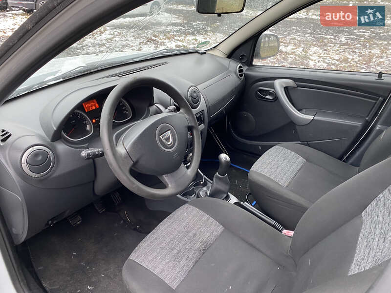 Позашляховик / Кросовер Dacia Duster 2012 в Луцьку