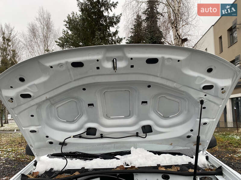 Позашляховик / Кросовер Dacia Duster 2012 в Луцьку