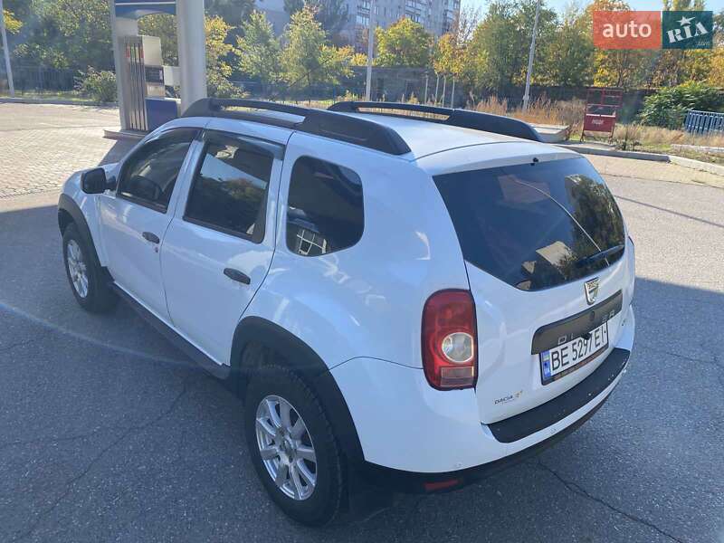 Позашляховик / Кросовер Dacia Duster 2011 в Миколаєві
