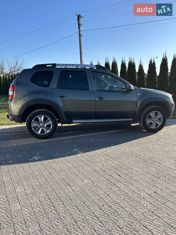 Позашляховик / Кросовер Dacia Duster 2015 в Тернополі