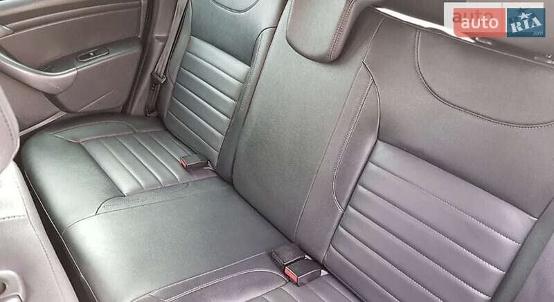 Позашляховик / Кросовер Dacia Duster 2016 в Звенигородці