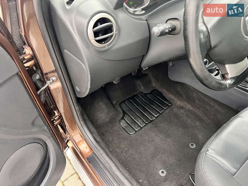 Позашляховик / Кросовер Dacia Duster 2013 в Нововолинську фото 40 Позашляховик / Кросовер Dacia Duster 2013 в Нововолинську