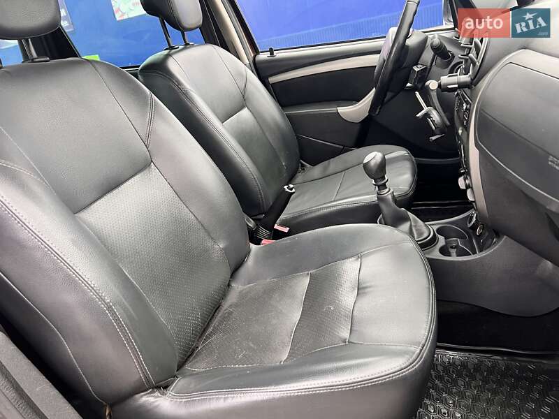 Позашляховик / Кросовер Dacia Duster 2013 в Нововолинську фото 48 Позашляховик / Кросовер Dacia Duster 2013 в Нововолинську