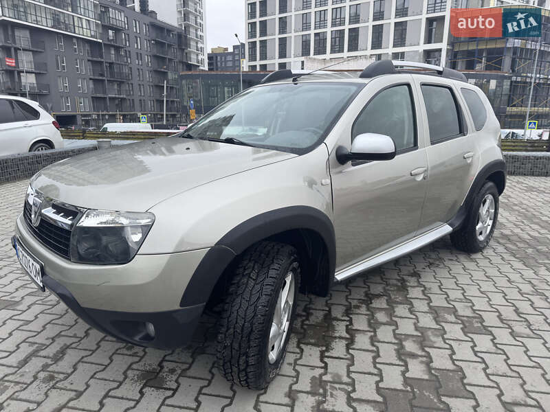 Позашляховик / Кросовер Dacia Duster 2011 в Львові