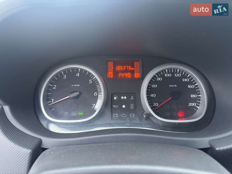 Позашляховик / Кросовер Dacia Duster 2011 в Львові