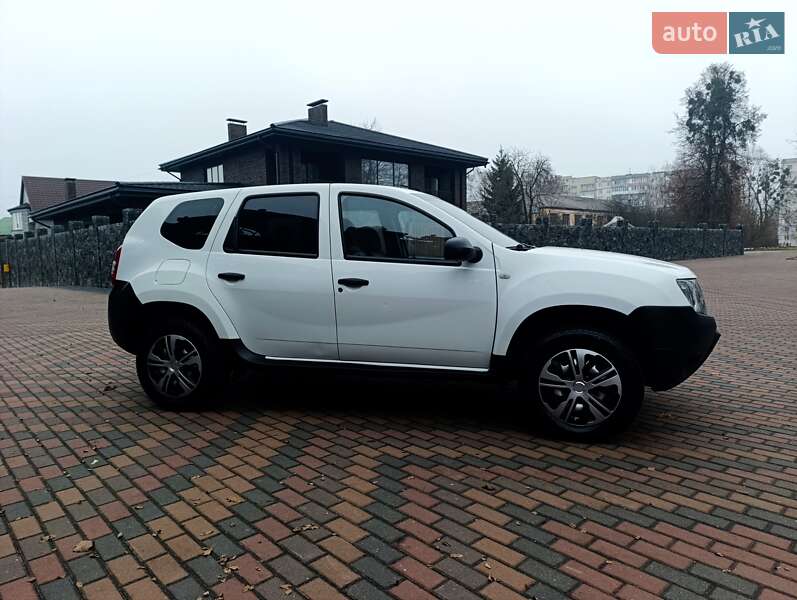 Позашляховик / Кросовер Dacia Duster 2016 в Звягелі