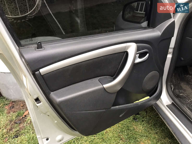 Внедорожник / Кроссовер Dacia Duster 2013 в Шептицькому фото 13 Внедорожник / Кроссовер Dacia Duster 2013 в Шептицькому