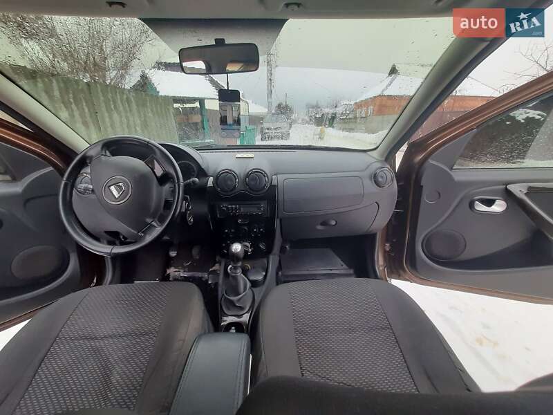 Внедорожник / Кроссовер Dacia Duster 2010 в Тростянце