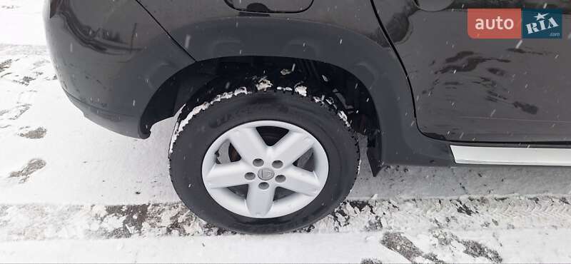 Позашляховик / Кросовер Dacia Duster 2011 в Новоархангельську