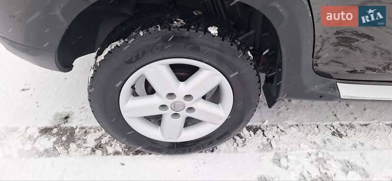 Позашляховик / Кросовер Dacia Duster 2011 в Новоархангельську