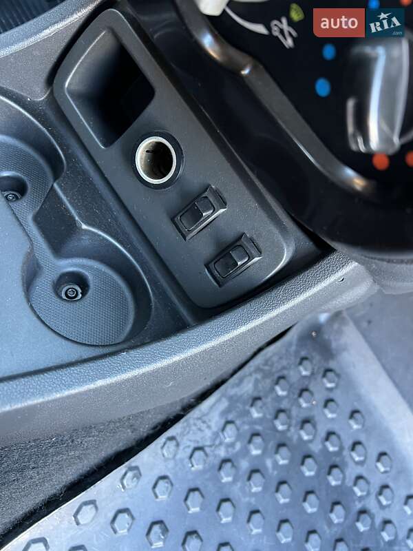 Внедорожник / Кроссовер Dacia Duster 2011 в Нежине фото 40 Внедорожник / Кроссовер Dacia Duster 2011 в Нежине