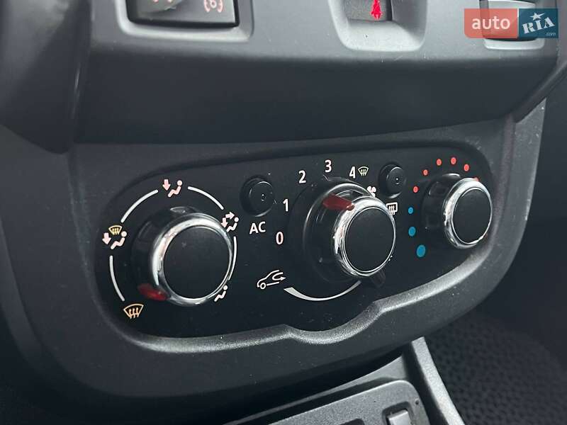 Внедорожник / Кроссовер Dacia Duster 2013 в Львове