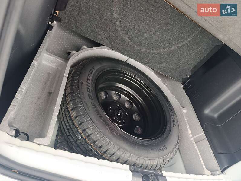 Внедорожник / Кроссовер Dacia Duster 2016 в Золочеве