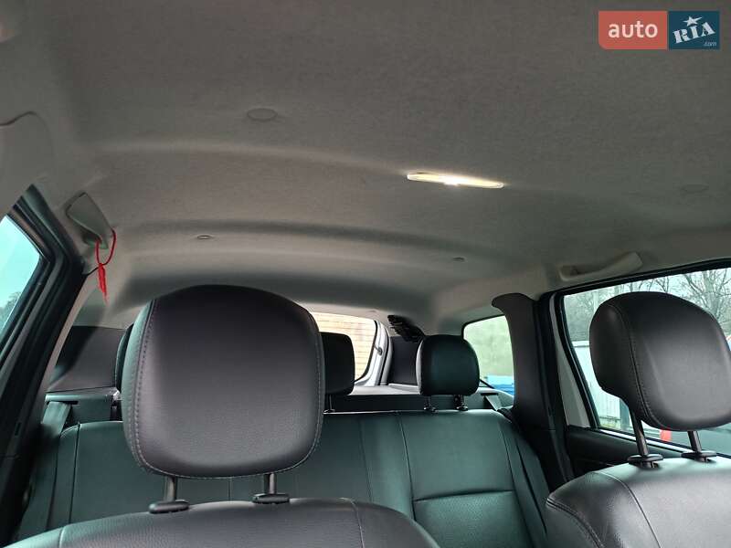 Позашляховик / Кросовер Dacia Duster 2012 в Одесі фото 21 Позашляховик / Кросовер Dacia Duster 2012 в Одесі