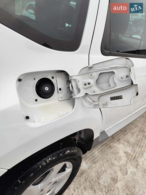 Внедорожник / Кроссовер Dacia Duster 2012 в Чернигове