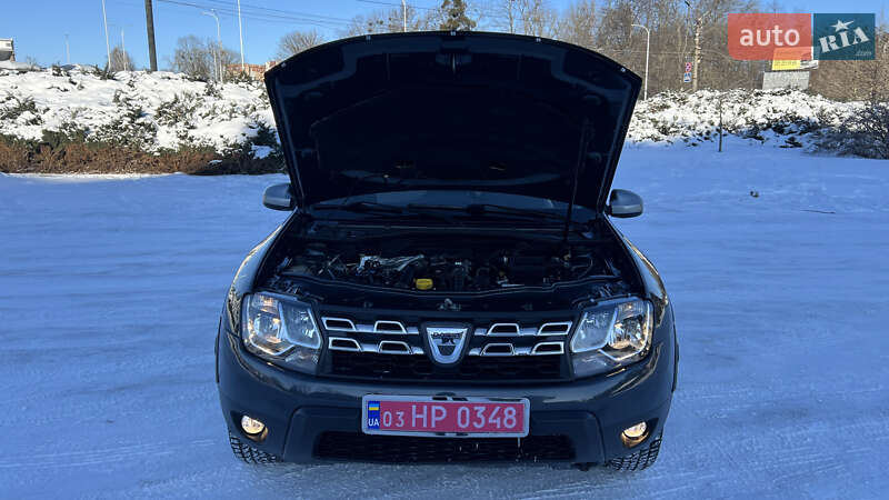 Позашляховик / Кросовер Dacia Duster 2016 в Умані