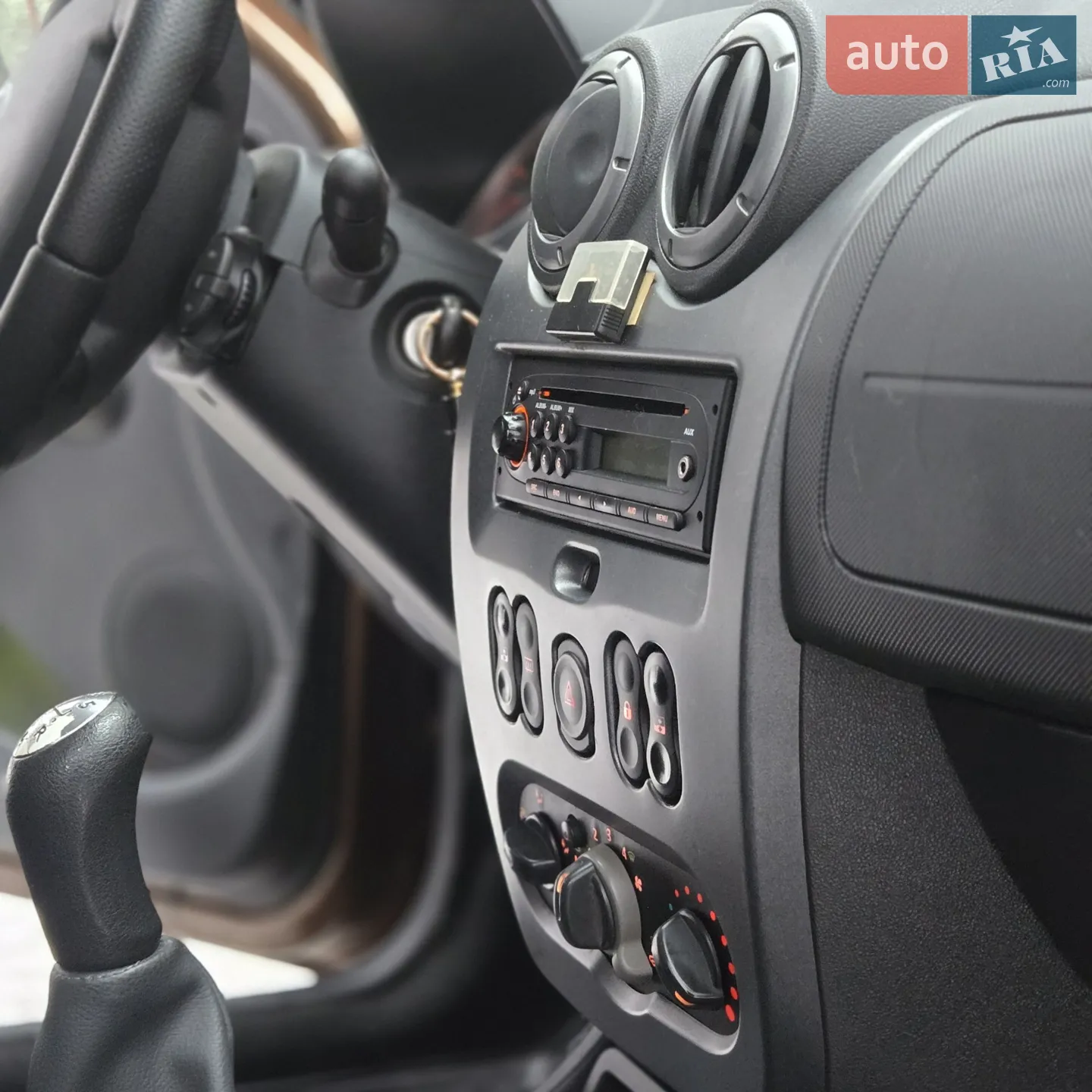 2010 Dacia Duster - мініатюра 13